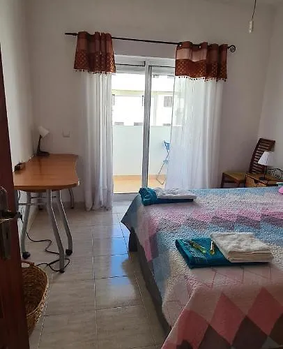 Vilamoura-quarteira Beaches With Pool And Sea View Appartement