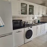 Vilamoura-quarteira Beaches With Pool And Sea View Apartamento